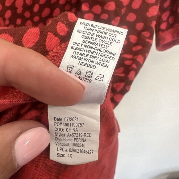 LOGO Lori Goldstein Perina Spotted Printed Tee T-Shirt Plus Size 4X Red S/S - Picture 6 of 8